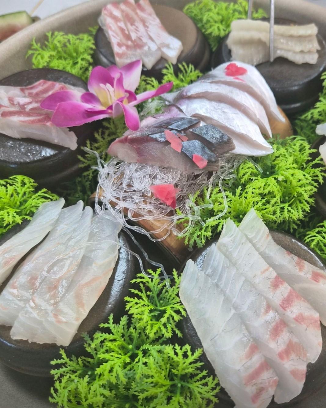 쌍둥이횟집 사진 1