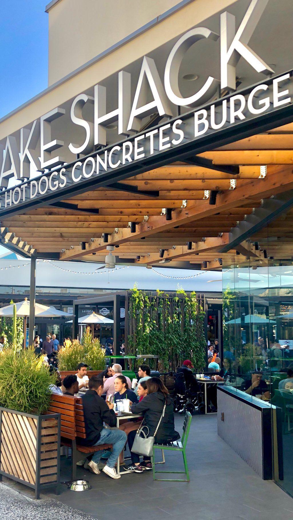 Shake Shack 6201 Hollywood
