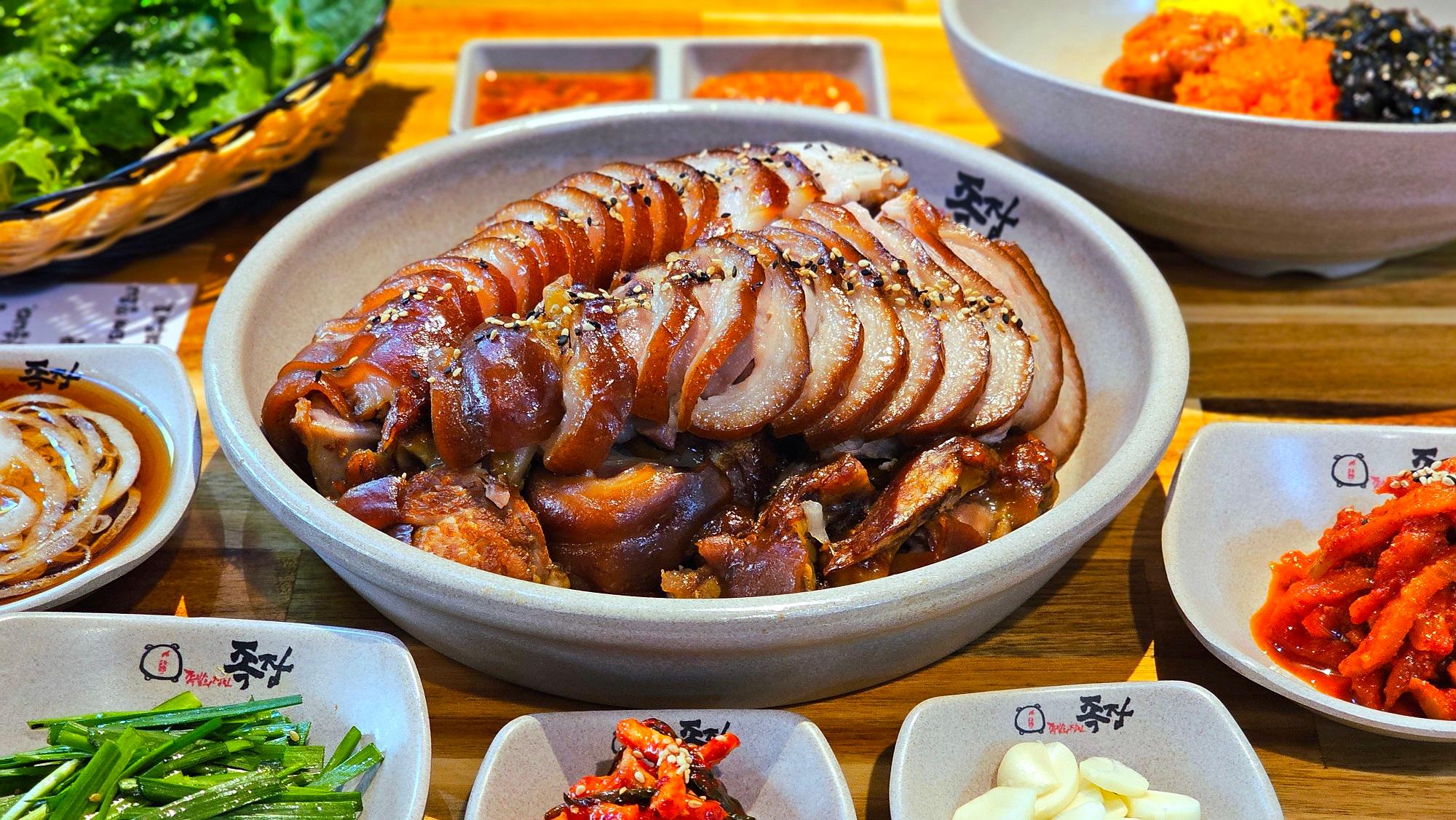 족발의장인 족장 (여의도본점)